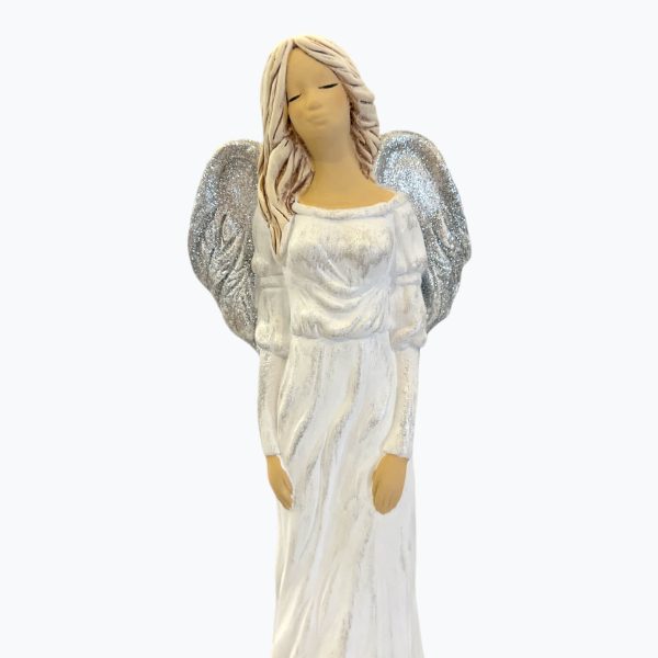 sadrový anjel so striebornými krídlami